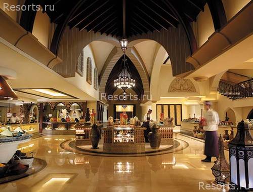 Shangri-La Hotel Qaryat Al Beri 9